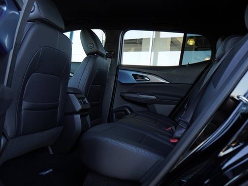 New 2025 Chevrolet Equinox EV LT image 27