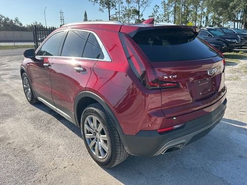 Used 2020 Cadillac XT4 Premium Luxury w/ Driver Awareness Package FWD image 3
