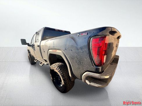Used 2021 GMC Sierra 2500 4x4 Crew Cab w/ Convenience Package image 3