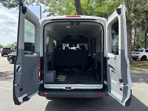 Used 2015 Ford Transit 150 XLT image 28