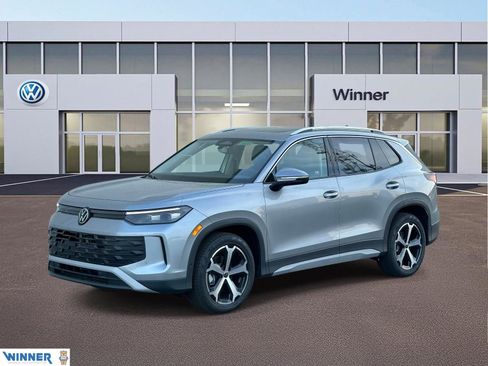 New 2026 Volkswagen Tiguan SE image 1