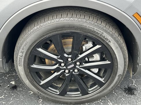 Certified 2023 Lincoln Nautilus Reserve w/ Equipment Group 202A image 11