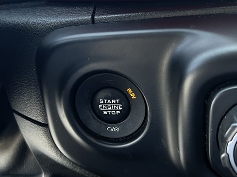 Used 2020 Jeep Wrangler Unlimited Rubicon AWD/4WD image 19