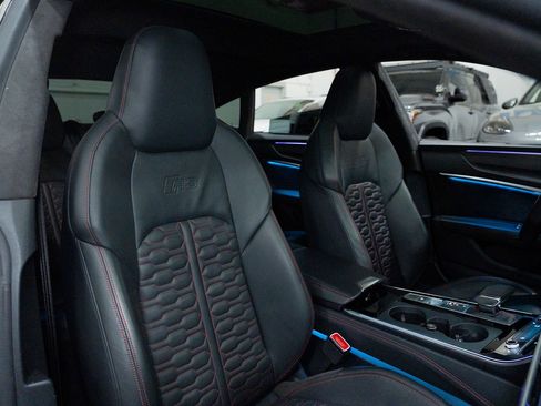 Used 2021 Audi RS 7 Sportback AWD/4WD image 36