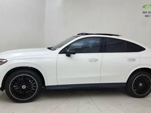 Used 2025 Mercedes-Benz GLC 300 4MATIC image 3