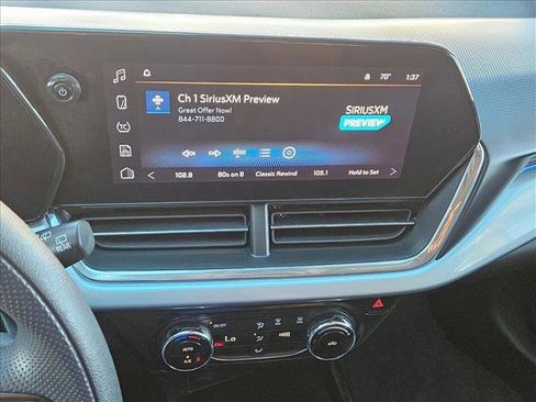 Used 2025 Chevrolet Trax LT image 13