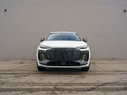New 2027 Audi Q6 e-tron Premium Plus AWD/4WD image 2