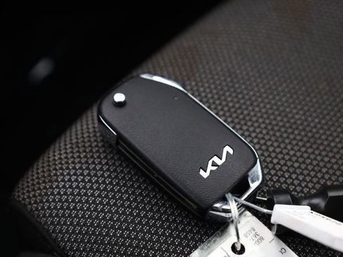 Certified 2024 Kia Forte LXS image 25