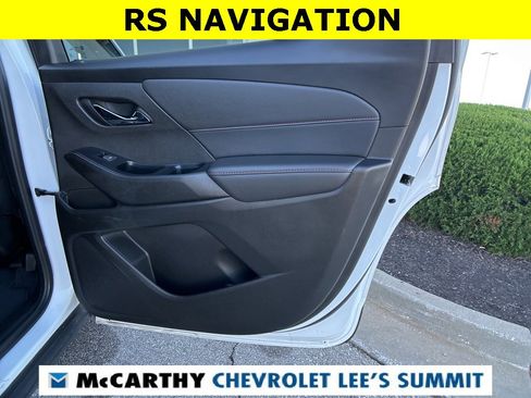 Used 2023 Chevrolet Traverse RS image 38