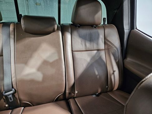 Used 2017 Toyota Tacoma Limited image 14