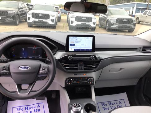 New 2026 Ford Escape Active image 2