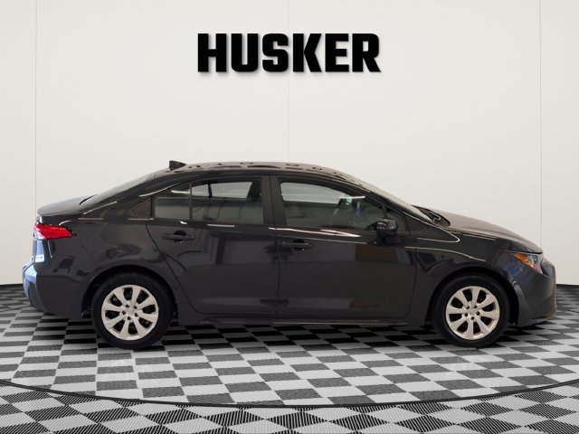 Used 2026 Toyota Corolla LE FWD image 2