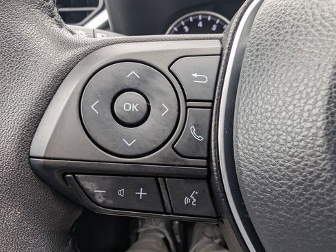 Used 2022 Toyota RAV4 XLE w/ Convenience Package image 28