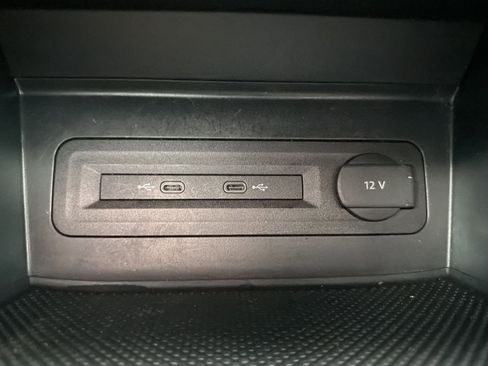 Used 2023 Volkswagen Atlas SE image 30