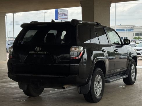 Used 2019 Toyota 4Runner SR5 Premium RWD image 4