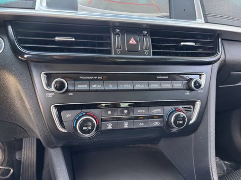 Used 2019 Kia Optima S FWD image 22