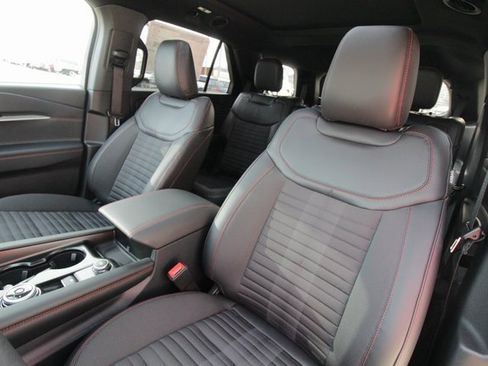 New 2026 Ford Explorer ST-Line w/ ST-Line Street Pack image 17