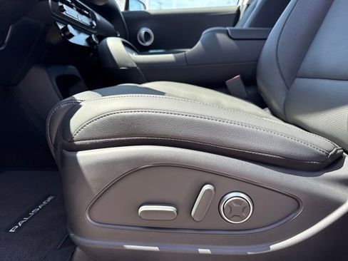 Used 2026 Hyundai Palisade Limited image 14
