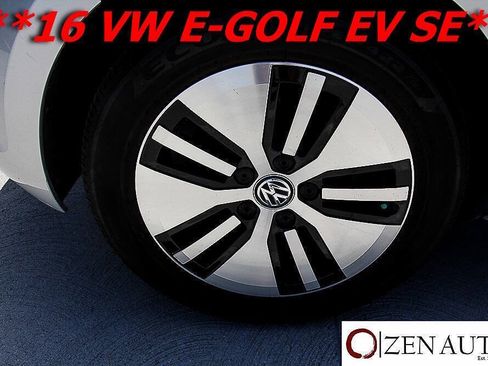 Used 2016 Volkswagen e-Golf SE FWD image 44