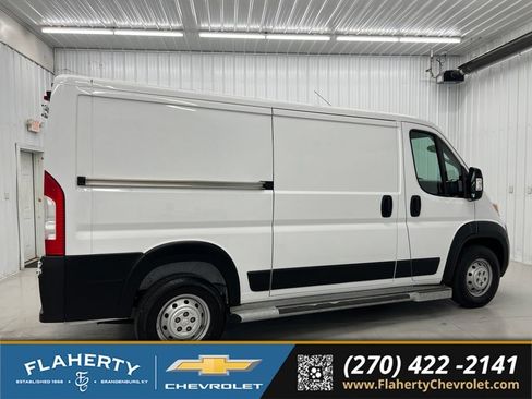 Used 2023 RAM ProMaster 2500 FWD image 2