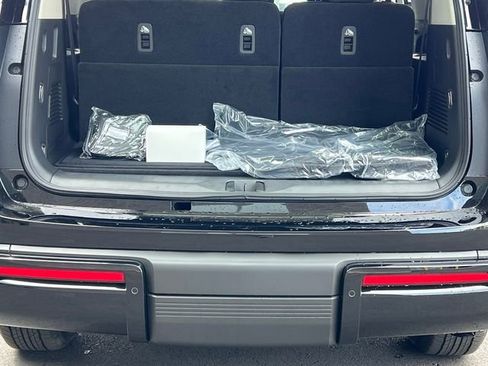 New 2026 Nissan Armada SV image 4