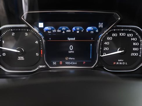 Used 2022 GMC Sierra 2500 AT4 w/ AT4 Premium Plus Package AWD/4WD image 12