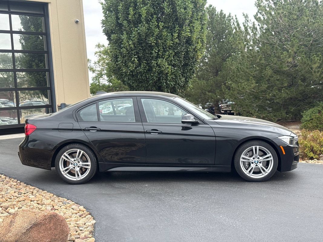 Used 2017 BMW 330i Sedan RWD image 8