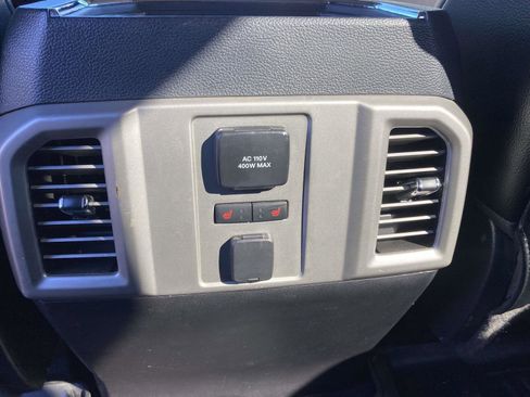 Used 2016 Ford F150 Lariat w/ Equipment Group 502A Luxury image 17