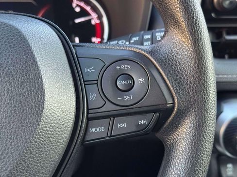 Used 2024 Toyota RAV4 XLE FWD image 25