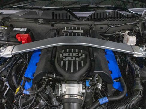 Used 2013 Ford Mustang Boss 302 RWD image 16