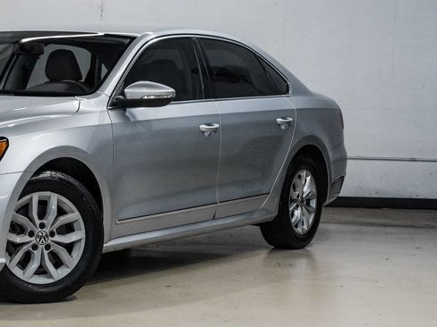 Used 2016 Volkswagen Passat 1.8T S FWD image 6