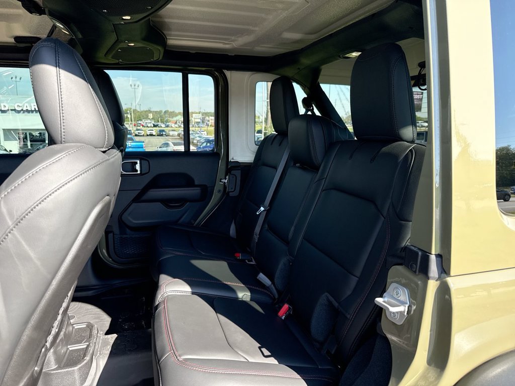 Used 2026 Jeep Wrangler Unlimited Rubicon AWD/4WD image 19