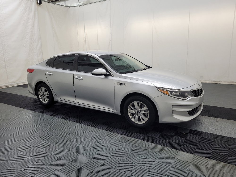 Used 2017 Kia Optima LX FWD image 11