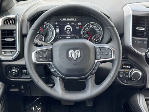 Used 2025 RAM 1500 Big Horn AWD/4WD image 8