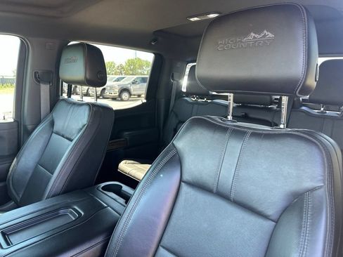Used 2019 Chevrolet Silverado 1500 High Country AWD/4WD image 16