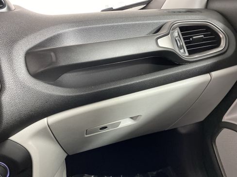 Used 2022 Jeep Renegade Latitude AWD/4WD image 30