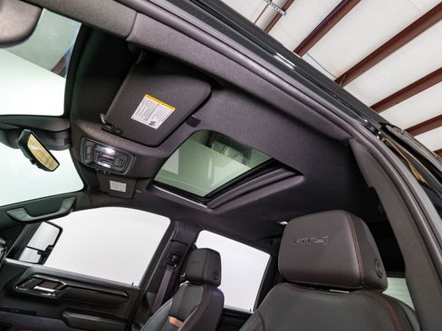 Used 2024 GMC Sierra 2500 AT4 w/ AT4 Premium Plus Package image 21