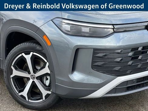 New 2026 Volkswagen Tiguan SE image 10