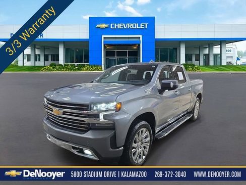 Used 2020 Chevrolet Silverado 1500 High Country w/ Technology Package image 1