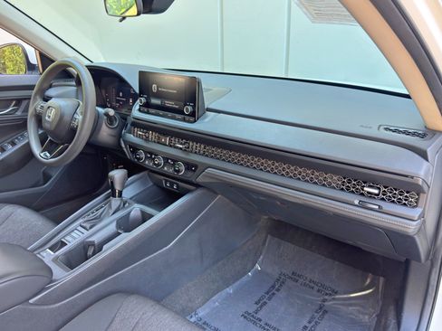 Used 2024 Honda Accord EX image 14