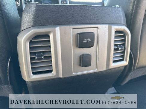 Used 2015 Ford F150 Lariat image 27