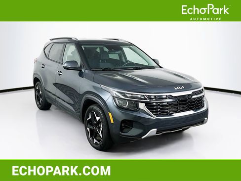 Used 2025 Kia Seltos S image 1