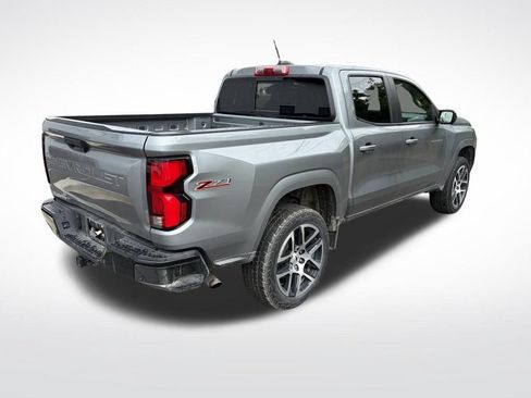 Used 2023 Chevrolet Colorado Z71 w/ Z71 Convenience Package 2 AWD/4WD image 7