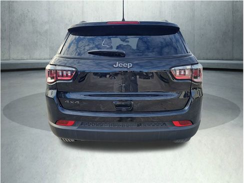 New 2026 Jeep Compass Latitude image 4