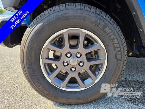 Used 2021 Jeep Gladiator Overland w/ Popular Equipment Package AWD/4WD image 23