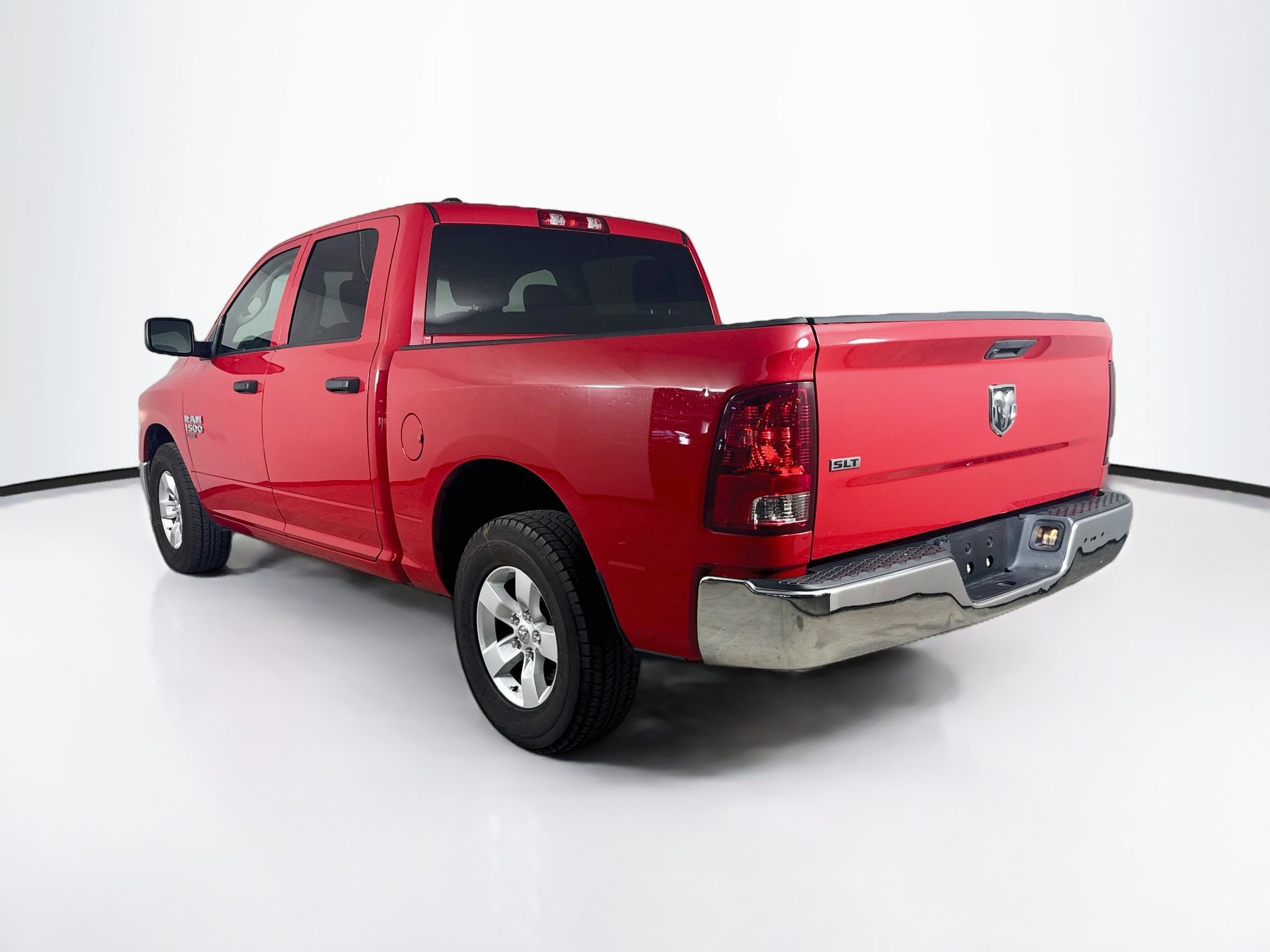 Used 2022 RAM 1500 Classic SLT RWD image 28