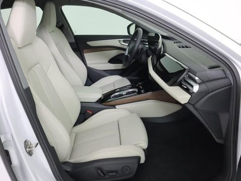 New 2026 Audi A6 Premium Plus image 13