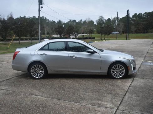Used 2015 Cadillac CTS Luxury image 4