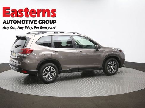 Used 2022 Subaru Forester Premium AWD/4WD image 47