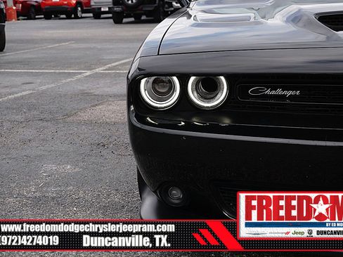 Used 2022 Dodge Challenger R/T Scat Pack RWD image 41